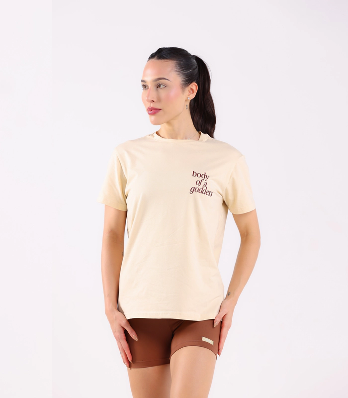 T- Shirt HĒRA body of a goddess creme1 T- Shirt HĒRA Body Of a Goddess Creme - Imagem 1