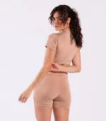 Cropped Glossy Brownie HĒRA - Imagem 2